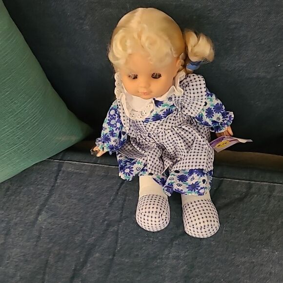 Gigo Dream Collection Doll - Picture 1 of 7